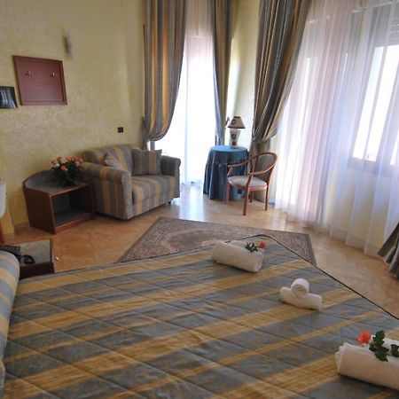 Hotel San Giuseppe - Cityhotel Катандзаро Экстерьер фото