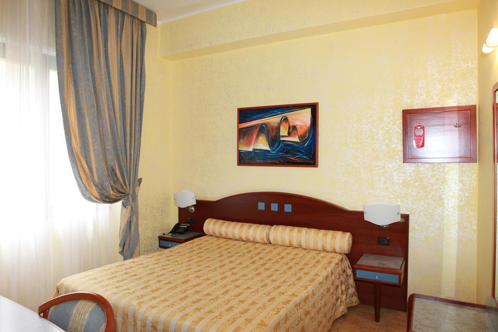 Hotel San Giuseppe - Cityhotel Катандзаро Экстерьер фото