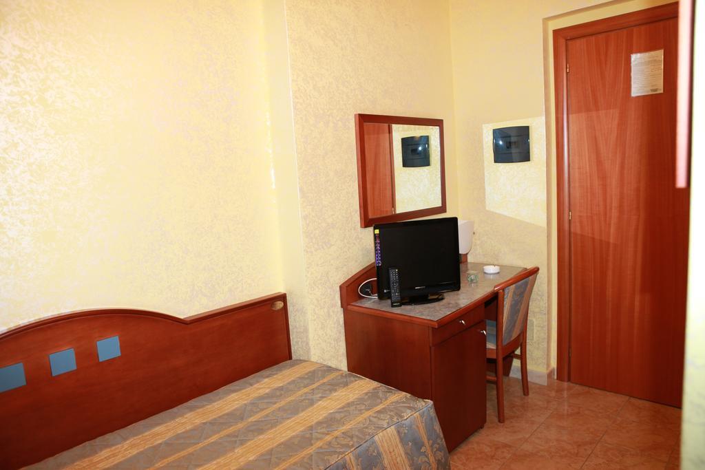 Hotel San Giuseppe - Cityhotel Катандзаро Экстерьер фото