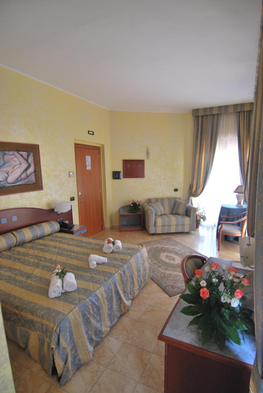 Hotel San Giuseppe - Cityhotel Катандзаро Экстерьер фото